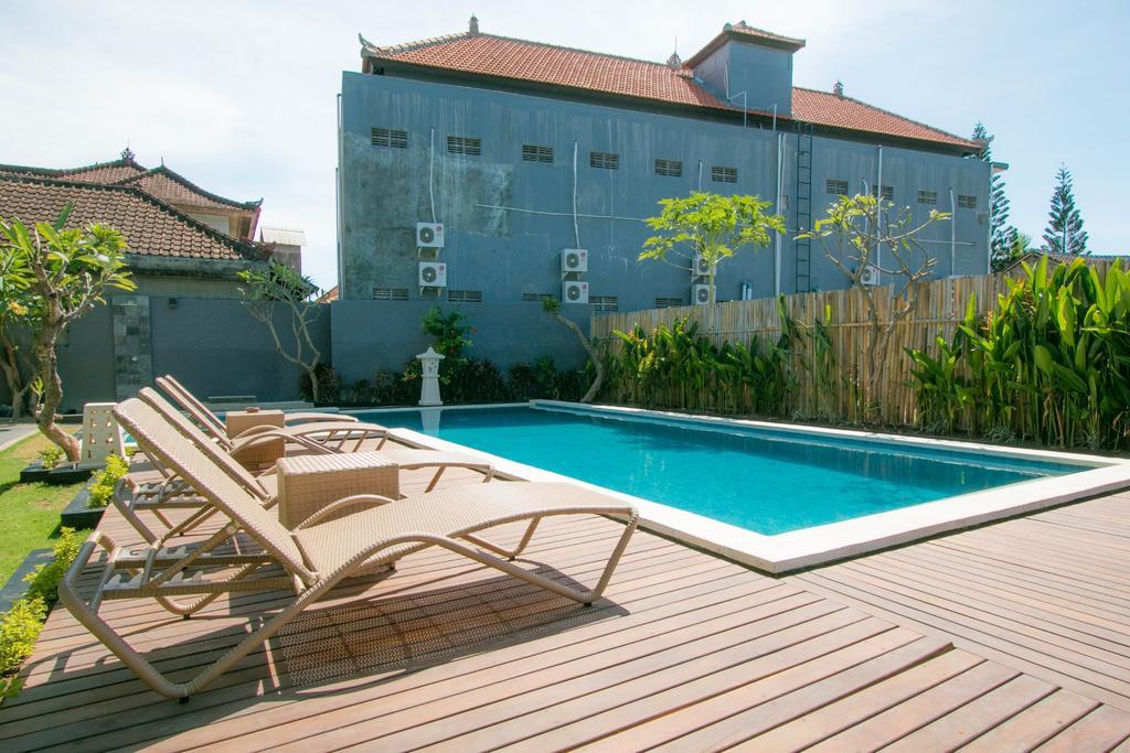 Srikandi Inn Kuta Selatan Extérieur photo