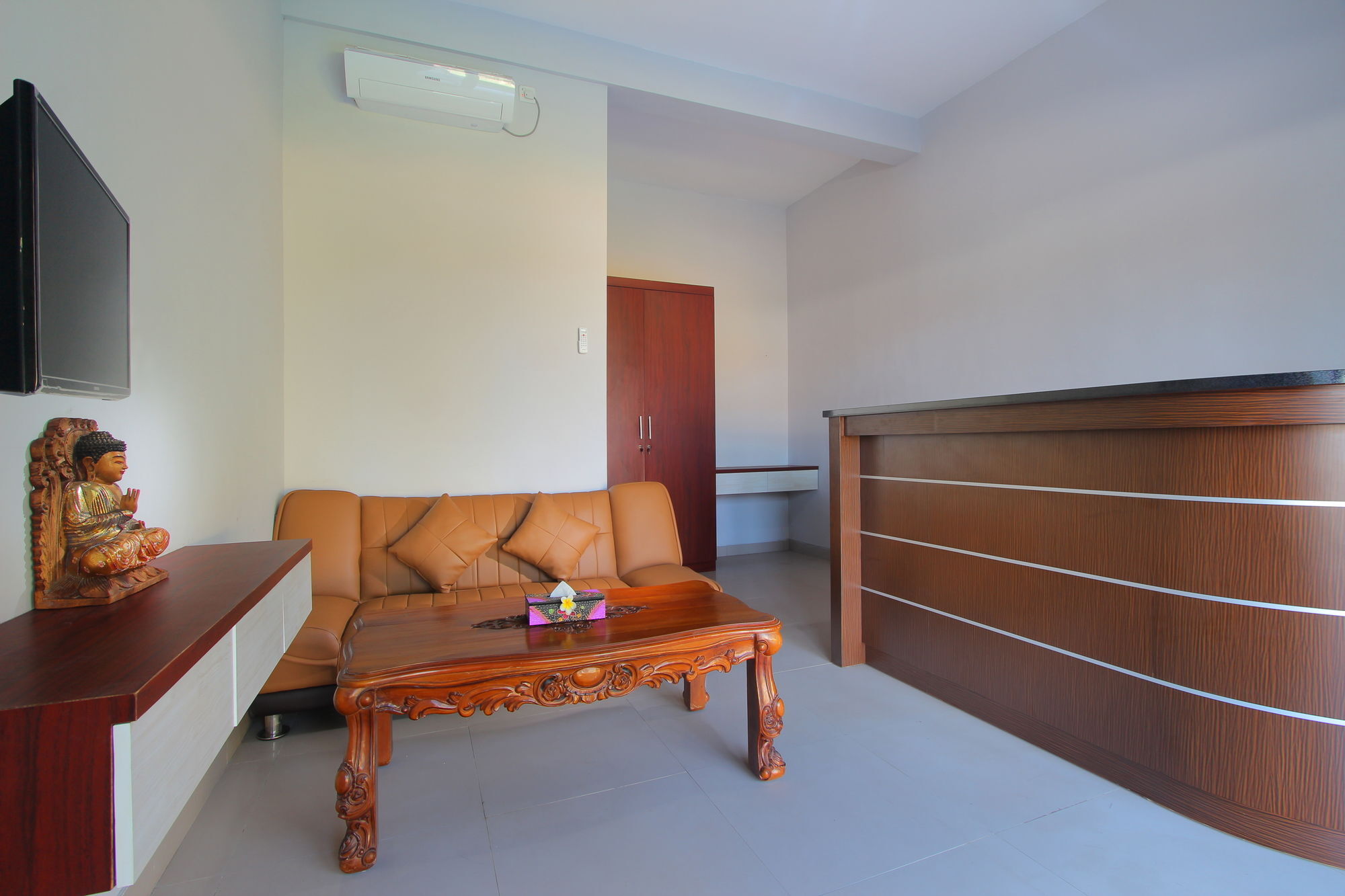 Srikandi Inn Kuta Selatan Extérieur photo