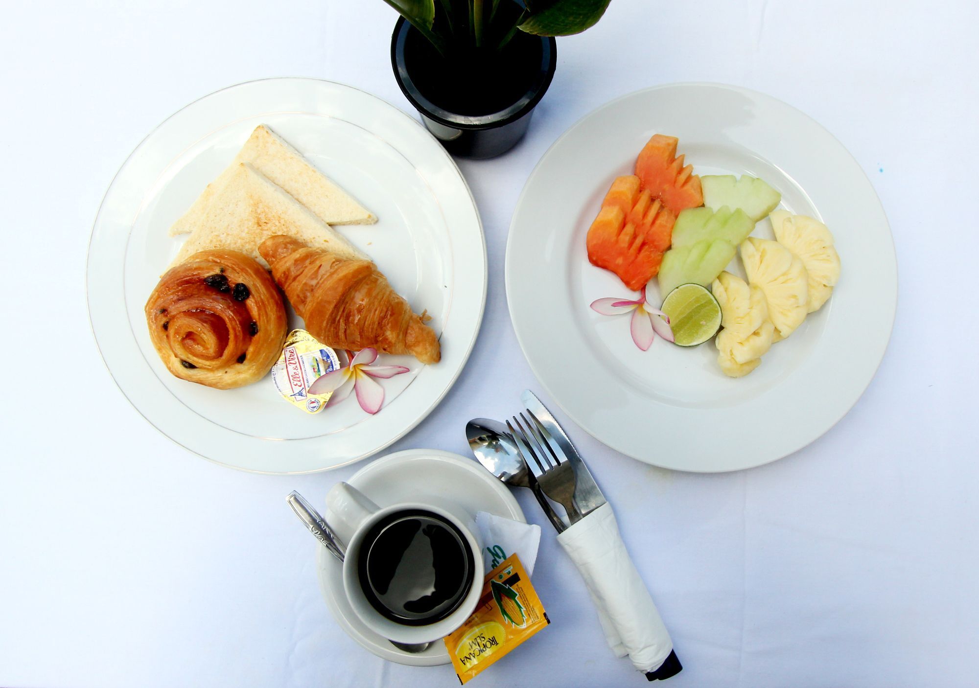 Srikandi Inn Kuta Selatan Extérieur photo
